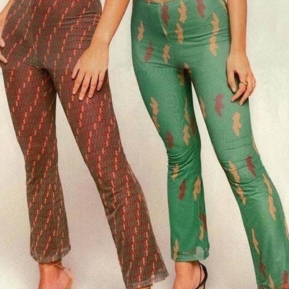 LAST CHANCE | Inamorata Beachwood Pants in Sage Mauve Floating Figure